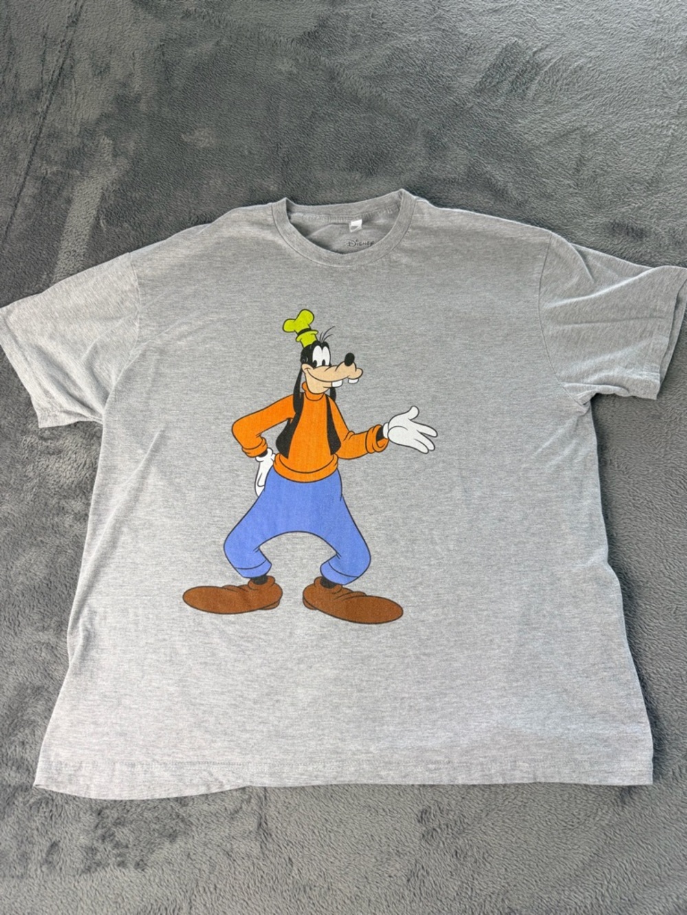 Disney Gray Goofy Graphic Short Sleeve Tee